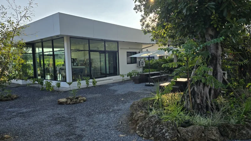Café & Bakery · Café garden entrance